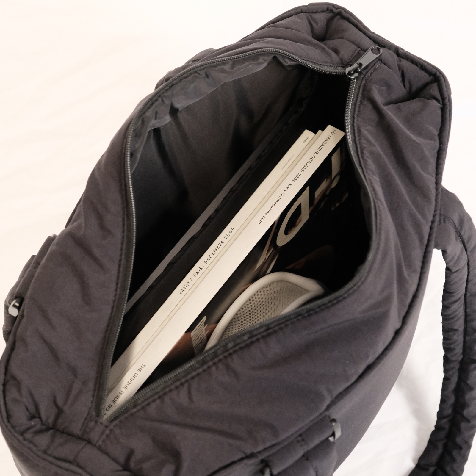 Cloud Commuter Tote Bag in Black Sesame – shopdous