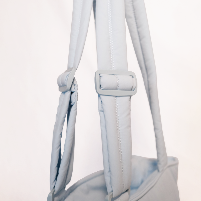 Cloud Commuter Tote Bag in Black Sesame